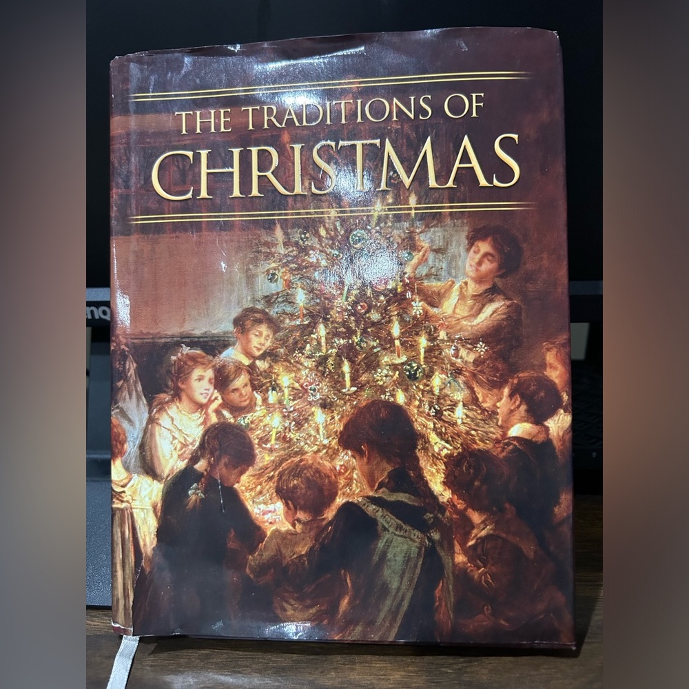 🎄 Vintage Traditions of Christmas Book 📚 Holiday Décor Gift Ready ✨
